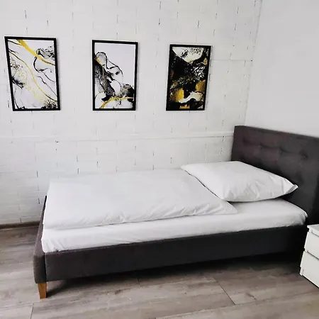 Dom Nad Brzegiem Jeziora Lägenhet *